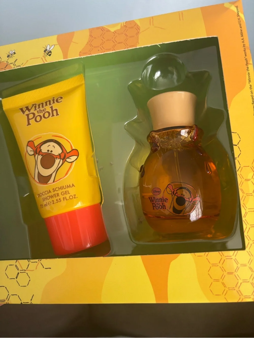 Disney Winnie the Pooh Kids Bath & Fragrance Set - Yellow & Orange